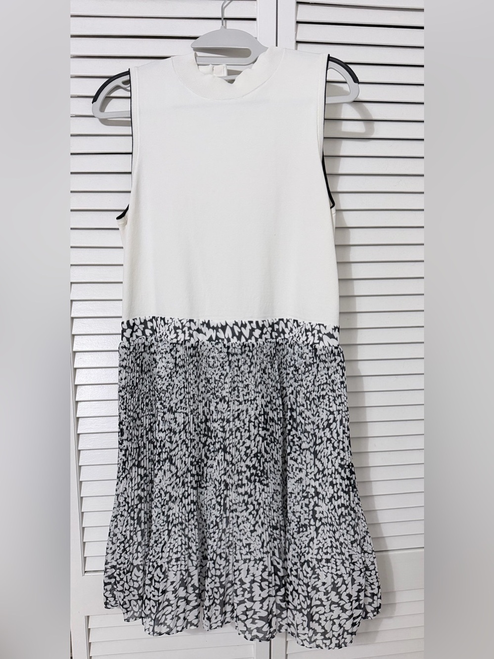 Ted Baker London Sleeveless White Dress with Black Printed Pleated Skirt